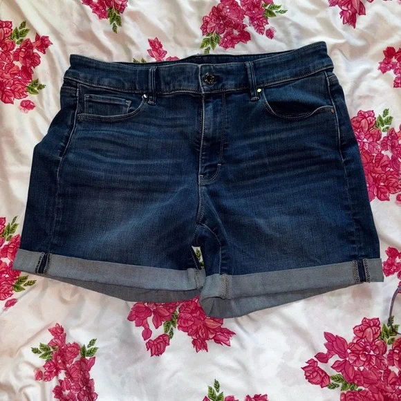 White House Black Market Blue Jean Shorts with Classic Cuffed Hem - Picture 1 of 6